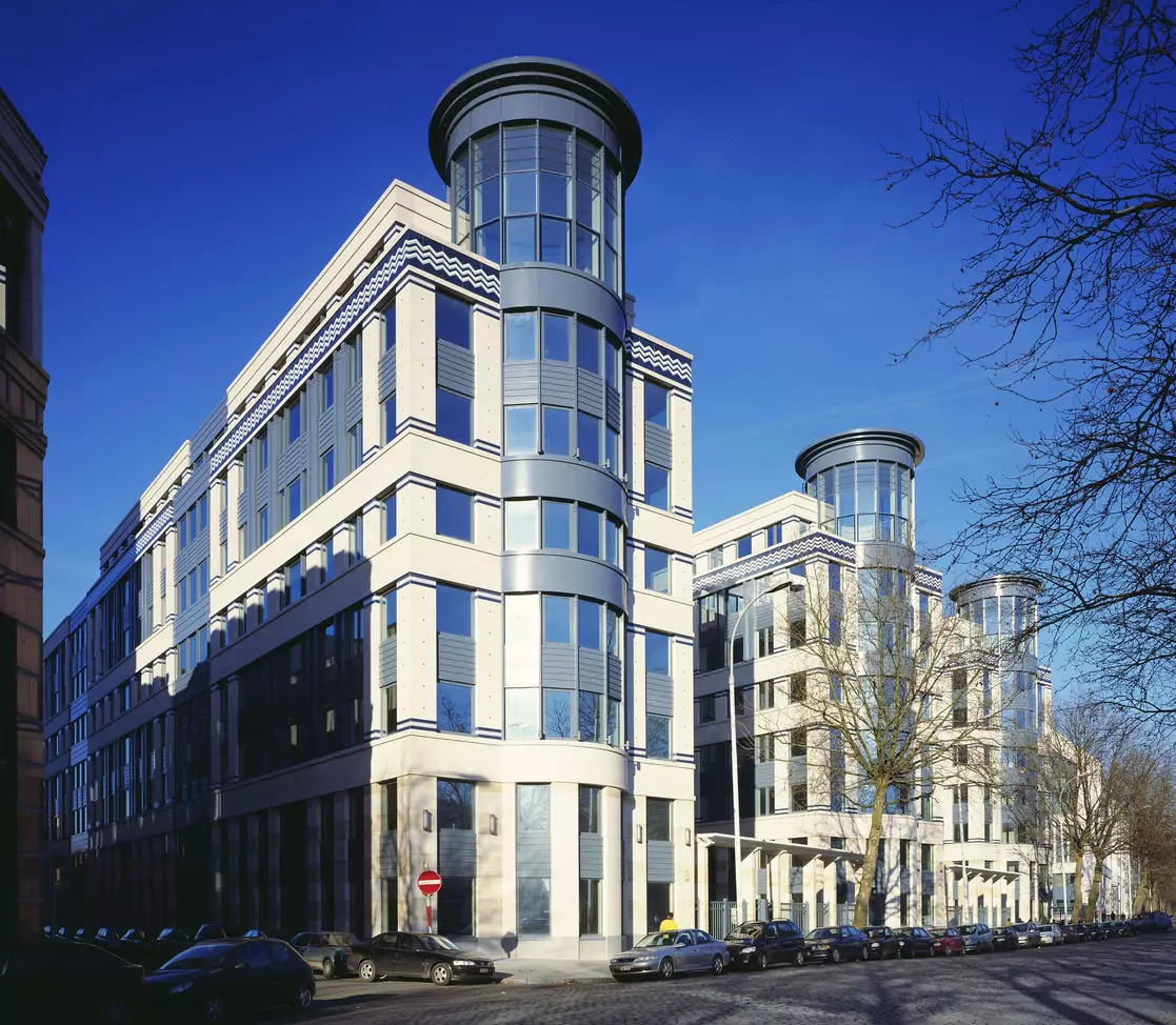 Kbc Offices - Offices real estate project in Molenbeek-Saint-Jean 01 | BESIX RED