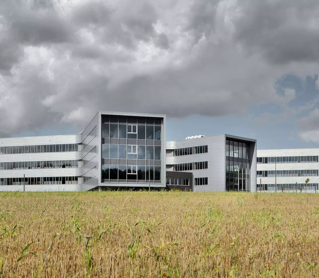 Wyeth - Offices real estate project in Louvain-la-Neuve 02 | BESIX RED