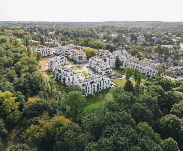 Les Promenades d_Uccle - Residential real estate project in Uccle - Header BESIX RED